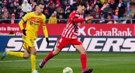 西甲球星阿尔瓦雷斯正式转会加盟马竞官方宣布